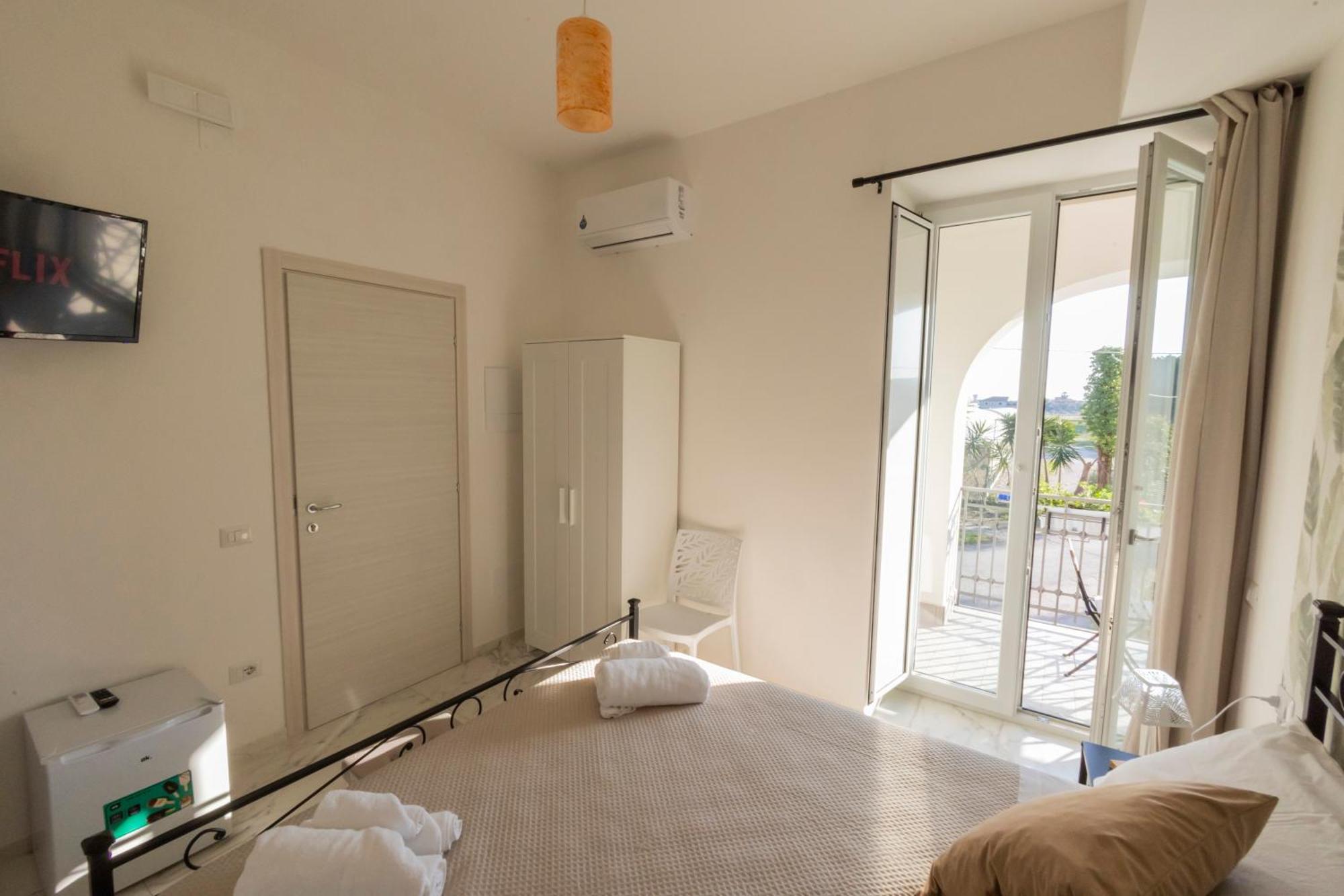 Cientopera Suite Rooms Понтеканьяно Экстерьер фото