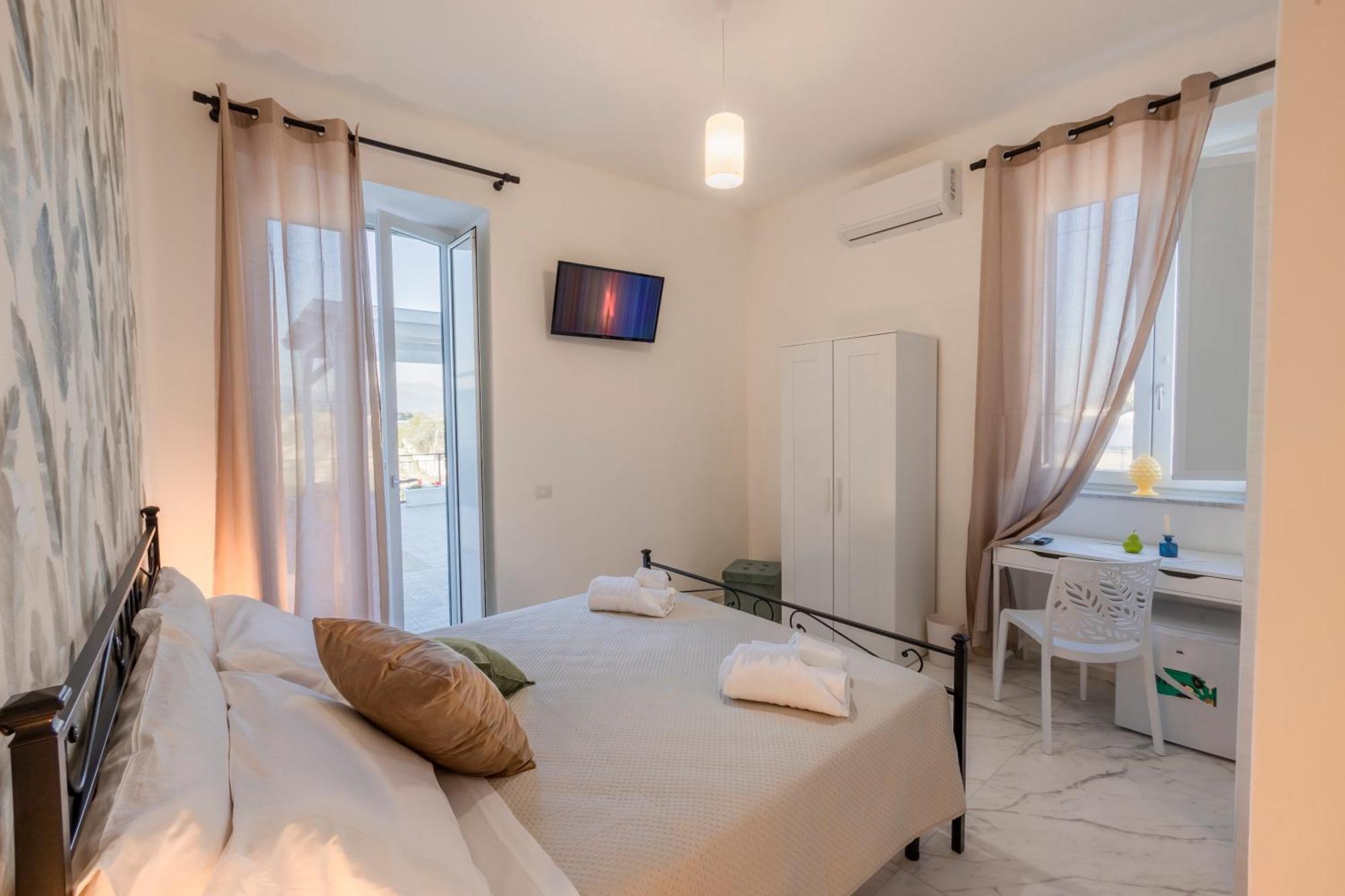 Cientopera Suite Rooms Понтеканьяно Экстерьер фото