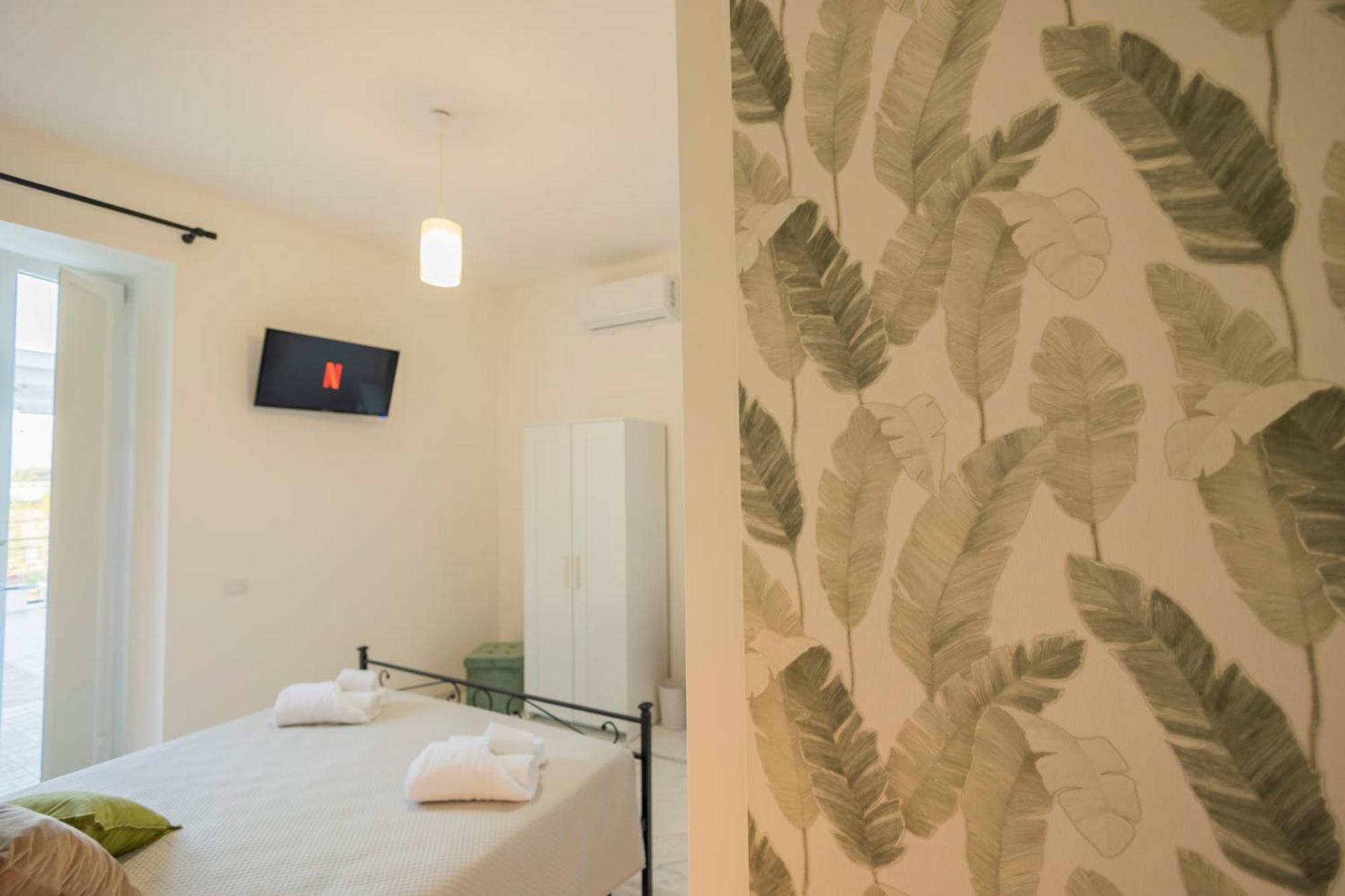 Cientopera Suite Rooms Понтеканьяно Экстерьер фото